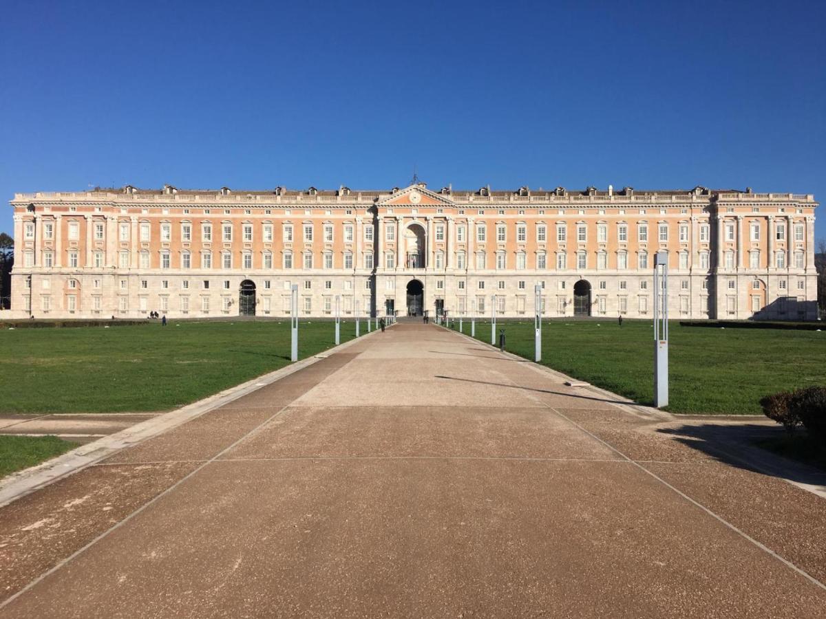 Residenza Caserta Sud - Appartamento Con Giardino Экстерьер фото