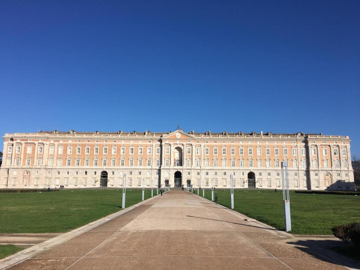 Residenza Caserta Sud - Appartamento Con Giardino Экстерьер фото