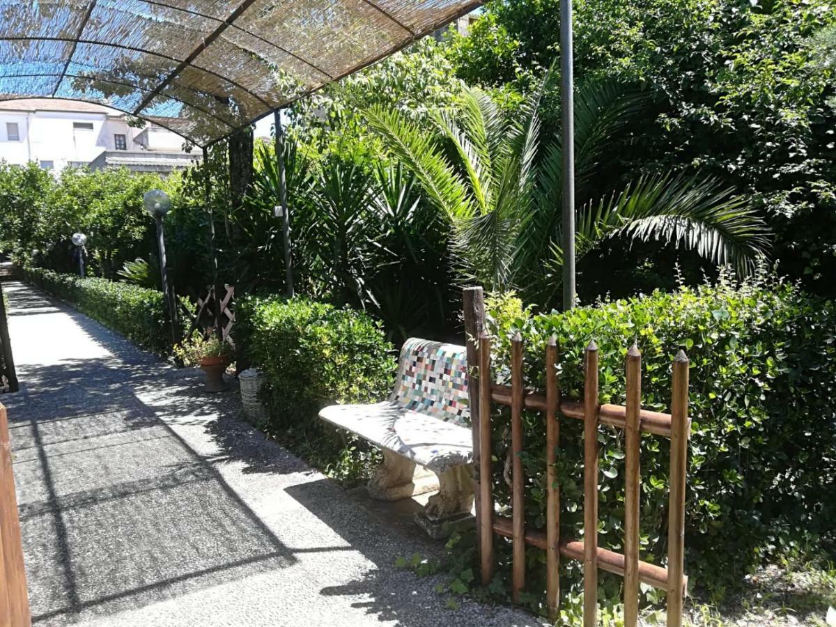 Residenza Caserta Sud - Appartamento Con Giardino Экстерьер фото