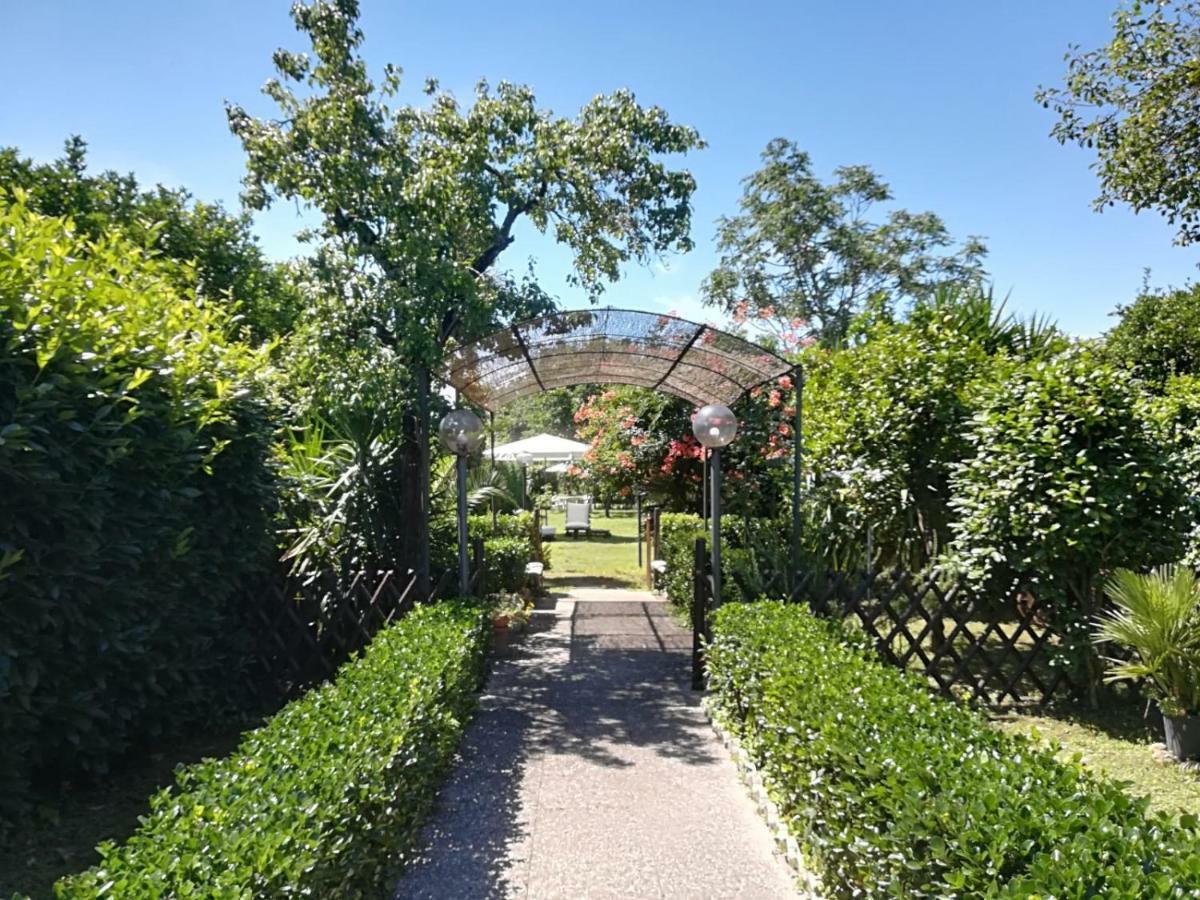 Residenza Caserta Sud - Appartamento Con Giardino Экстерьер фото